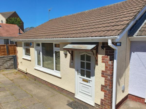 Captivating 2 bedroom bungalow in mumbles, Swansea